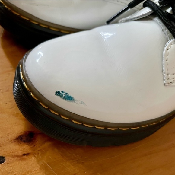 Dr. Martens Women's Zavala Combat Lace Up Boot | Size 6 - Picture 6 of 13